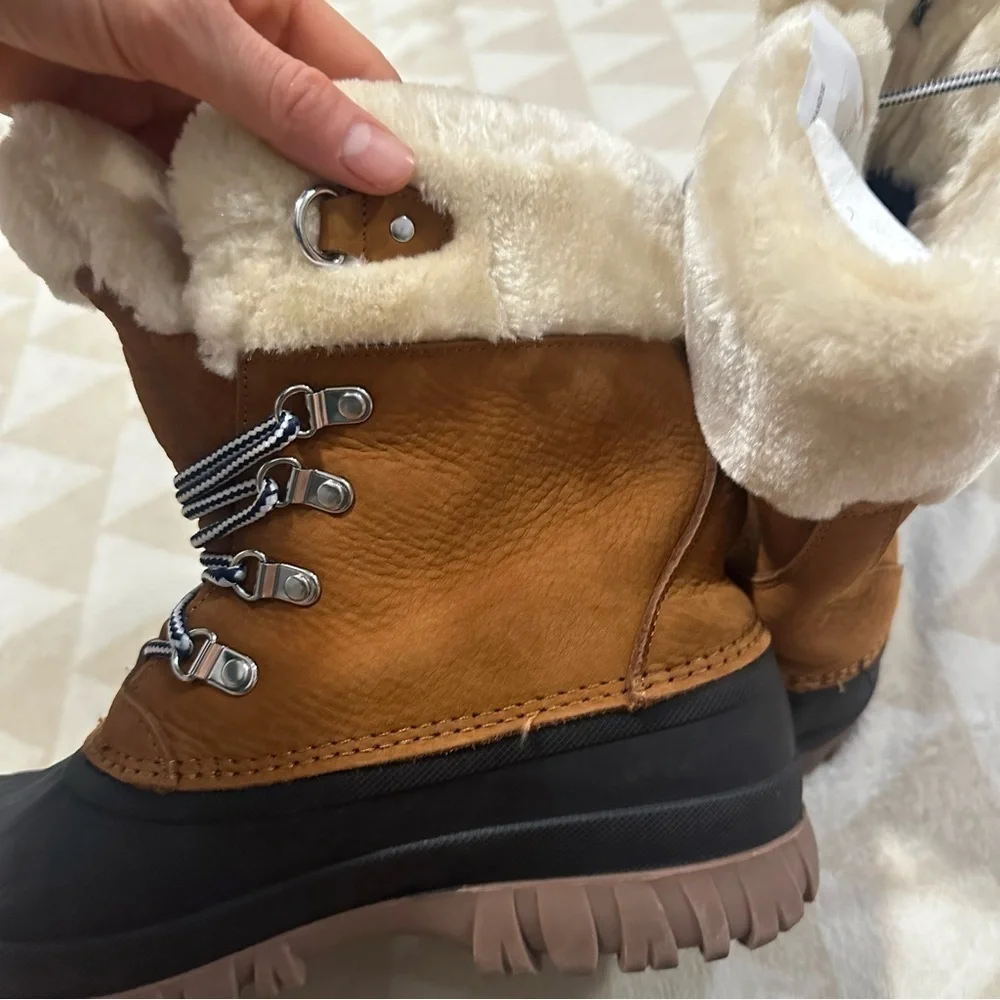 J crew Perfect Winter boots with sherpa pecan camel